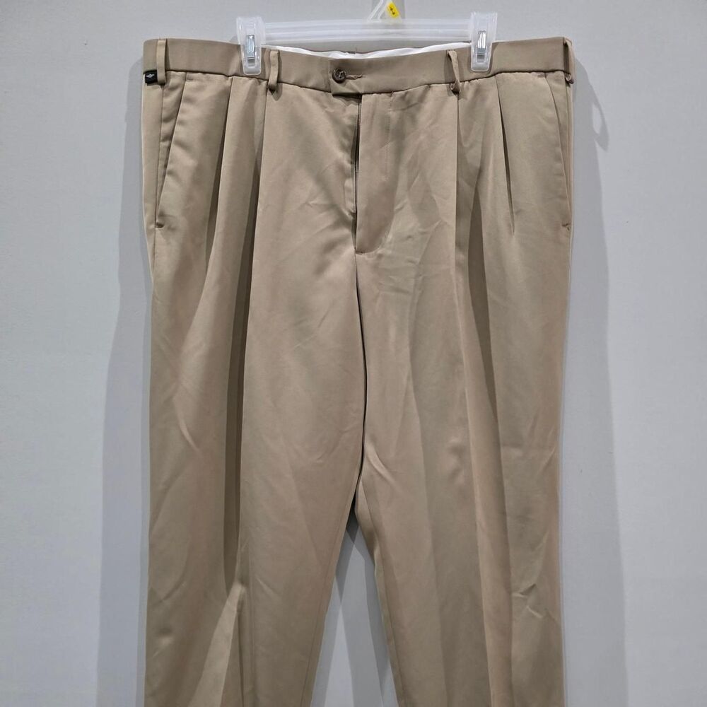 Dockers Men's Tan and Cream Trousers